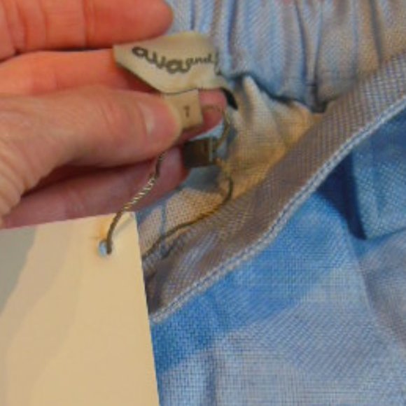 New! AVA & LU 7 Blue Textured Dual Pocket Skirt - Picture 5 of 5